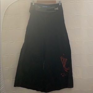 Pants with design. Comes with shirt size 30